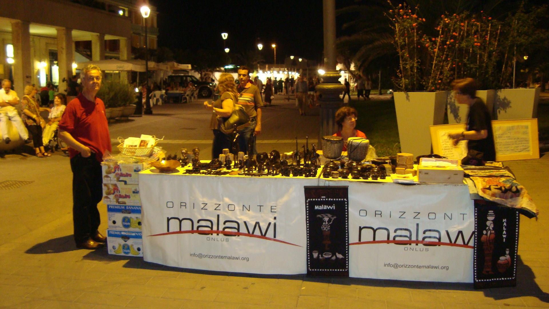 piazza_anco_marzio_2011_001.jpg piazza_anco_marzio_2011_001.jpg
